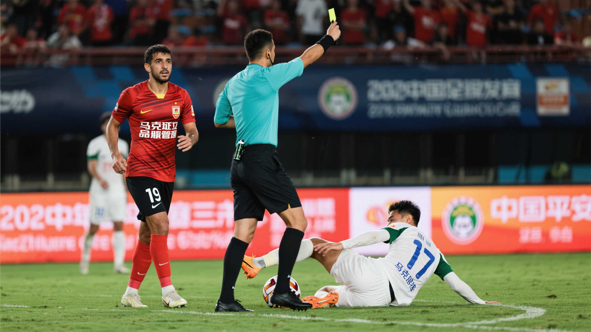 展现了他技 展现了他技