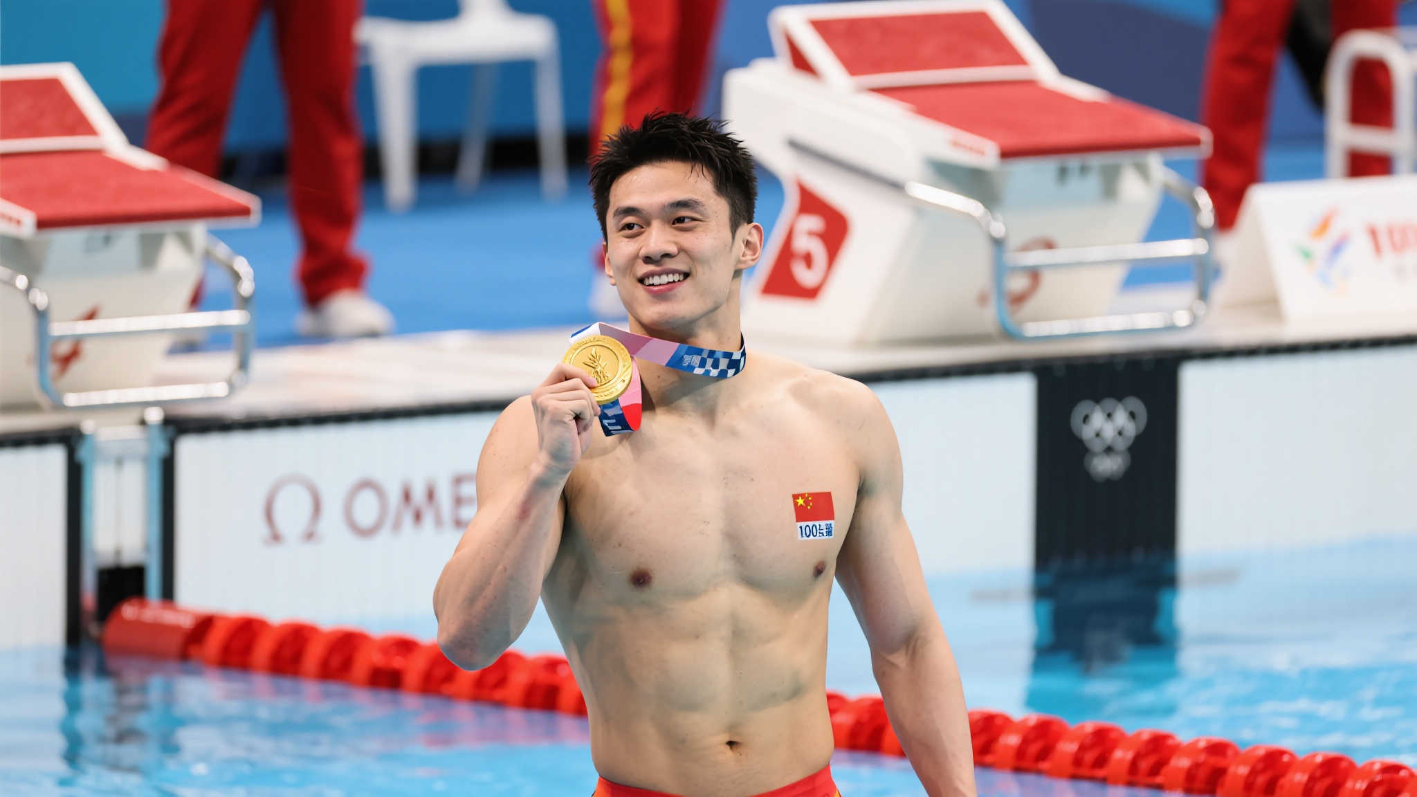 崛起终登顶 崛起终登顶