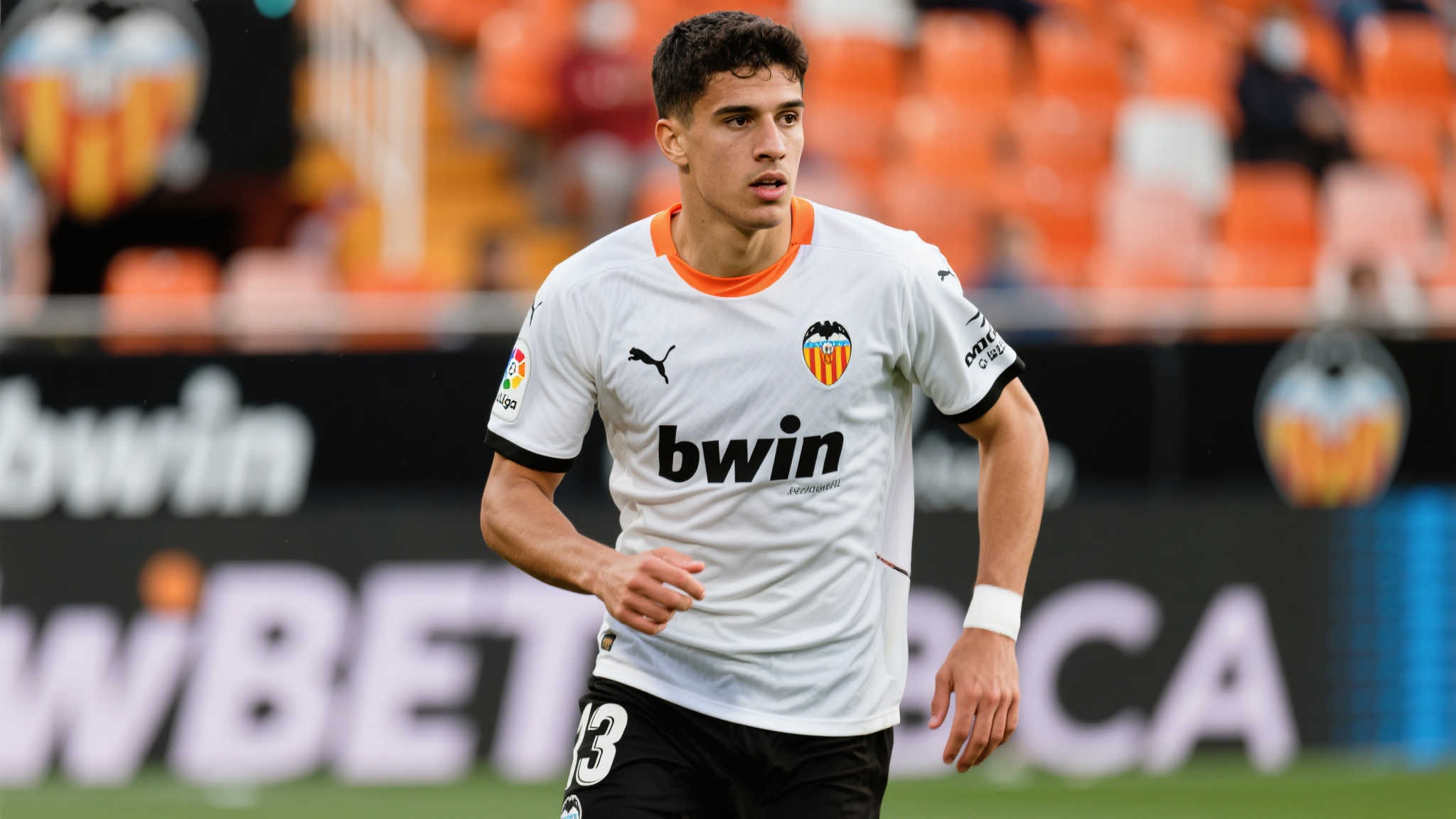 但在俱乐部 但在俱乐部